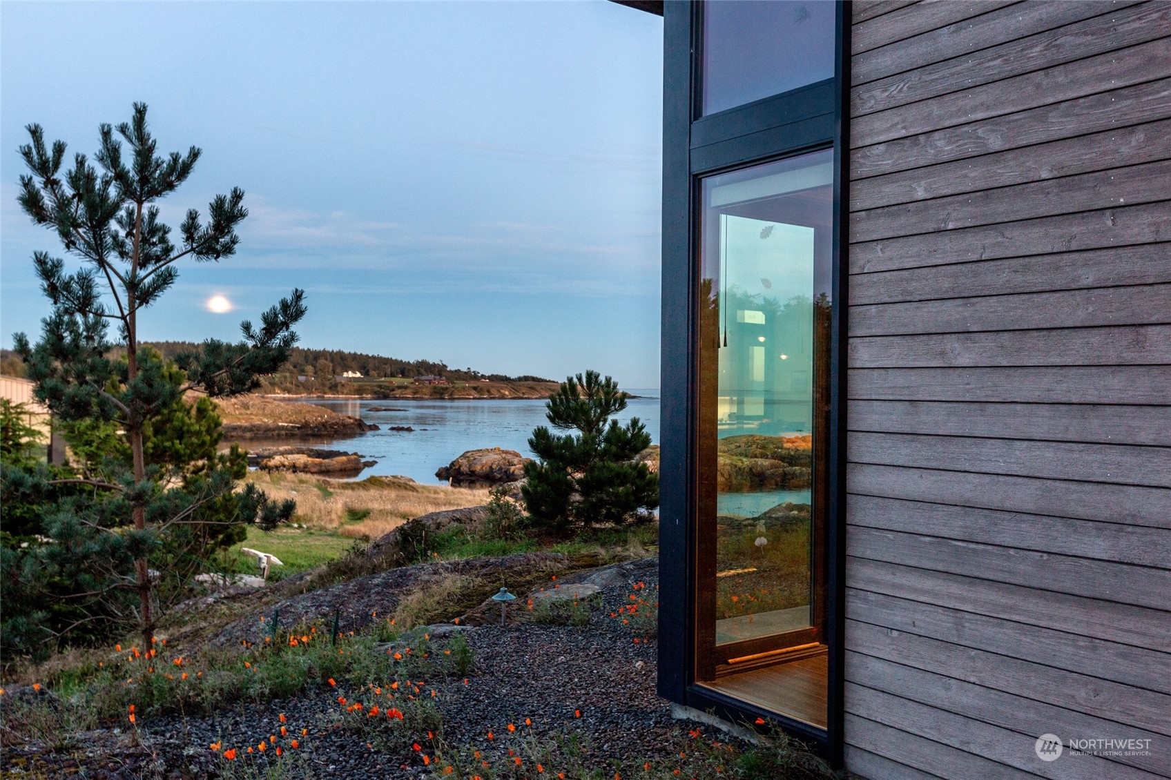 117 Half Moon Road Friday Harbor, WA 98250 - Photo 6 of 40 Gallery Image 6