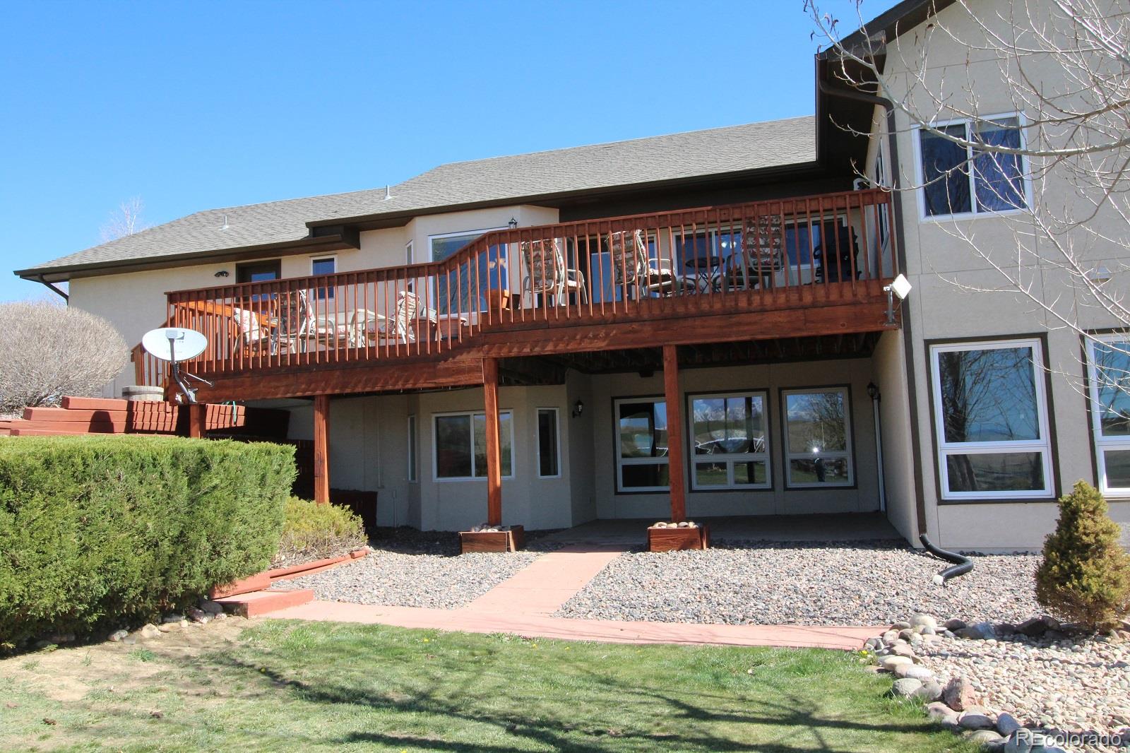 6202 Lorraine Road Larkspur, CO 80118 - Photo 4 of 35 a front view of a house