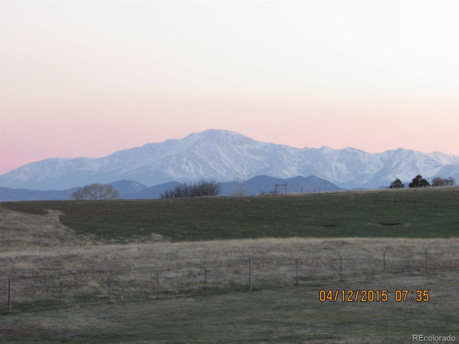 6202 Lorraine Road Larkspur, CO 80118 - Photo 7 of 35 a view of an ocean and mountains