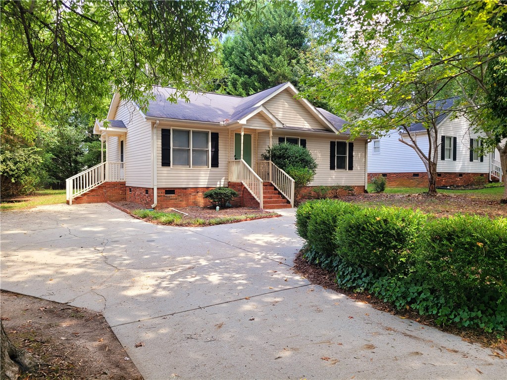 112 Vaughn Street Fountain Inn, SC 29644 - Photo 1 of 24 Gallery Image 1