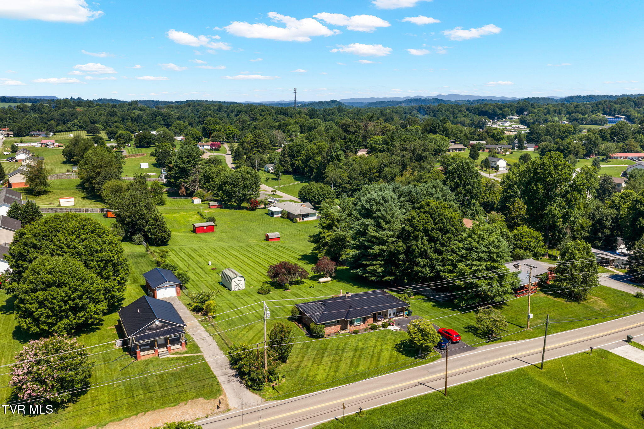 239 Gray Station Road Johnson City, TN 37615 - Photo 33 of 38 31-web-or-mls-1250 Secona Way-8