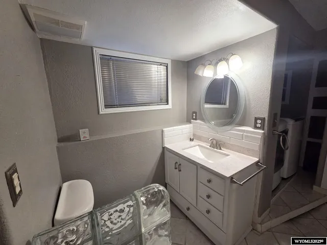 $369,900 | 1812 Shumway Avenue, Casper, WY 82601