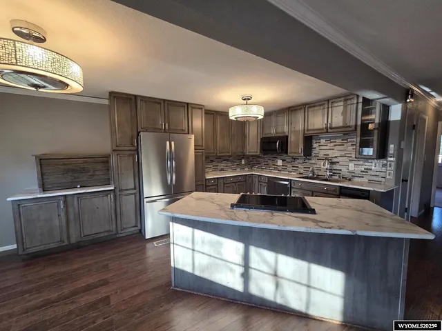 $369,900 | 1812 Shumway Avenue, Casper, WY 82601