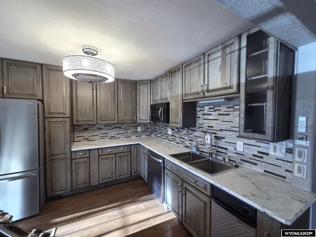 $369,900 | 1812 Shumway Avenue, Casper, WY 82601