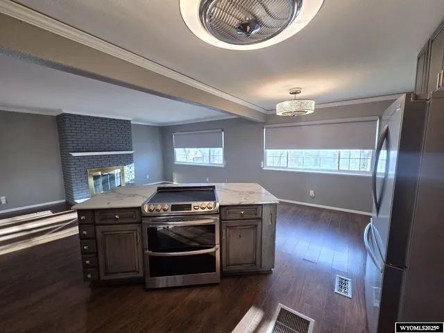 $369,900 | 1812 Shumway Avenue, Casper, WY 82601