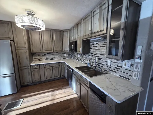 $369,900 | 1812 Shumway Avenue, Casper, WY 82601