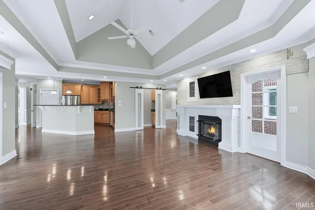 $720,000 | 7105 West St Andrews Avenue, Yorktown, IN 47396