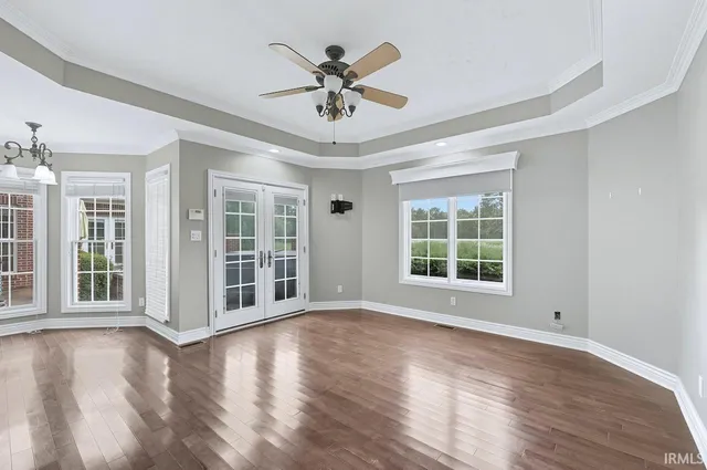 $720,000 | 7105 West St Andrews Avenue, Yorktown, IN 47396