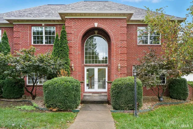 $720,000 | 7105 West St Andrews Avenue, Yorktown, IN 47396