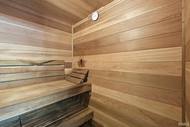 $720,000 | 7105 West St Andrews Avenue, Yorktown, IN 47396