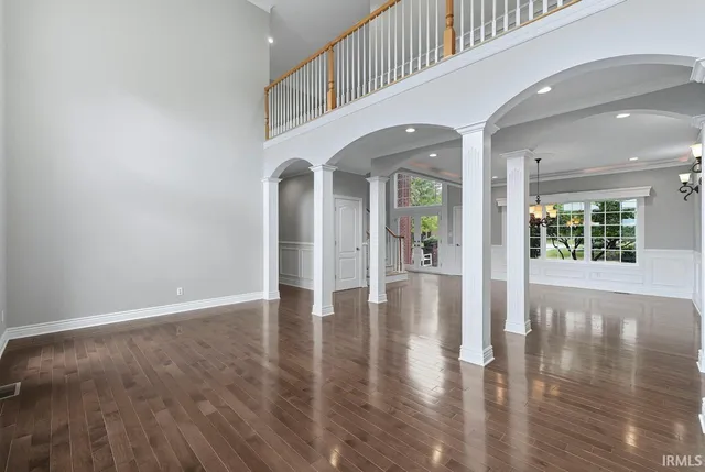 $720,000 | 7105 West St Andrews Avenue, Yorktown, IN 47396