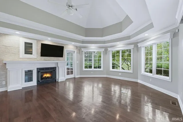 $720,000 | 7105 West St Andrews Avenue, Yorktown, IN 47396