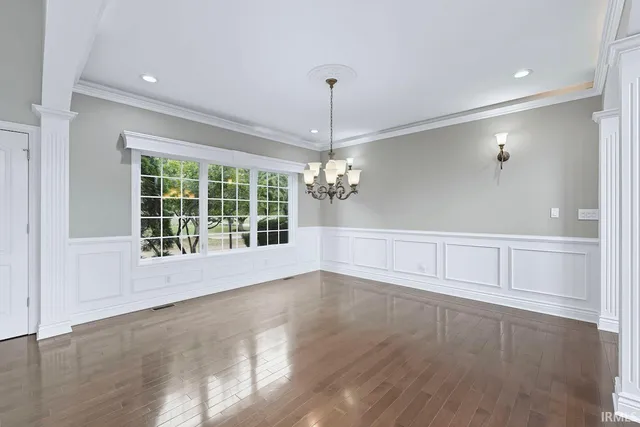 $720,000 | 7105 West St Andrews Avenue, Yorktown, IN 47396