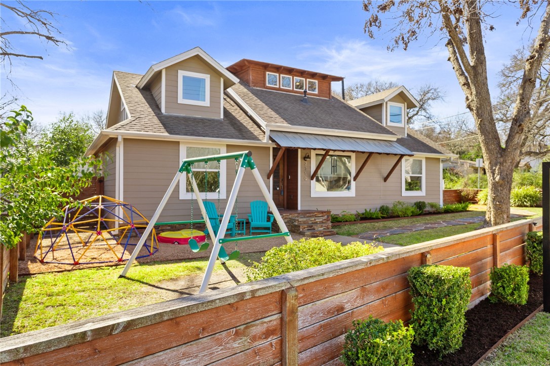 a view of outdoor space yard and deck