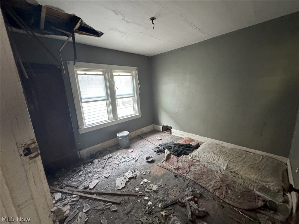 971 Helmsdale Road Cleveland Heights, OH 44112 - Photo 13 of 19 View of unfurnished room
