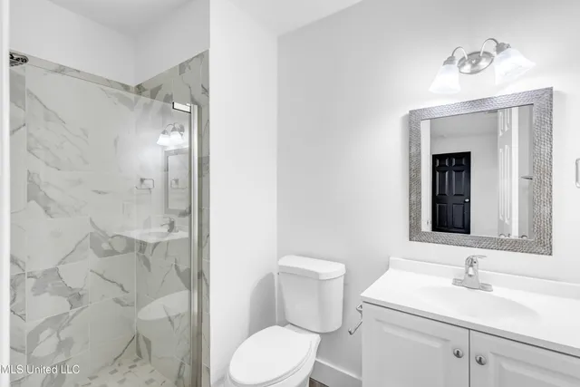 $460,000 | 8828 Manoo Place, Diamondhead, MS 39525