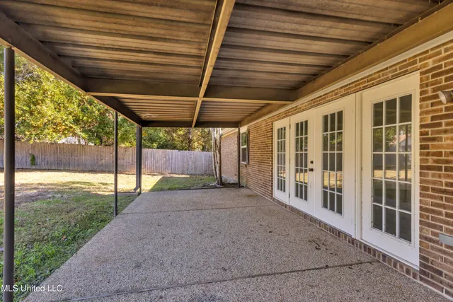$460,000 | 8828 Manoo Place, Diamondhead, MS 39525