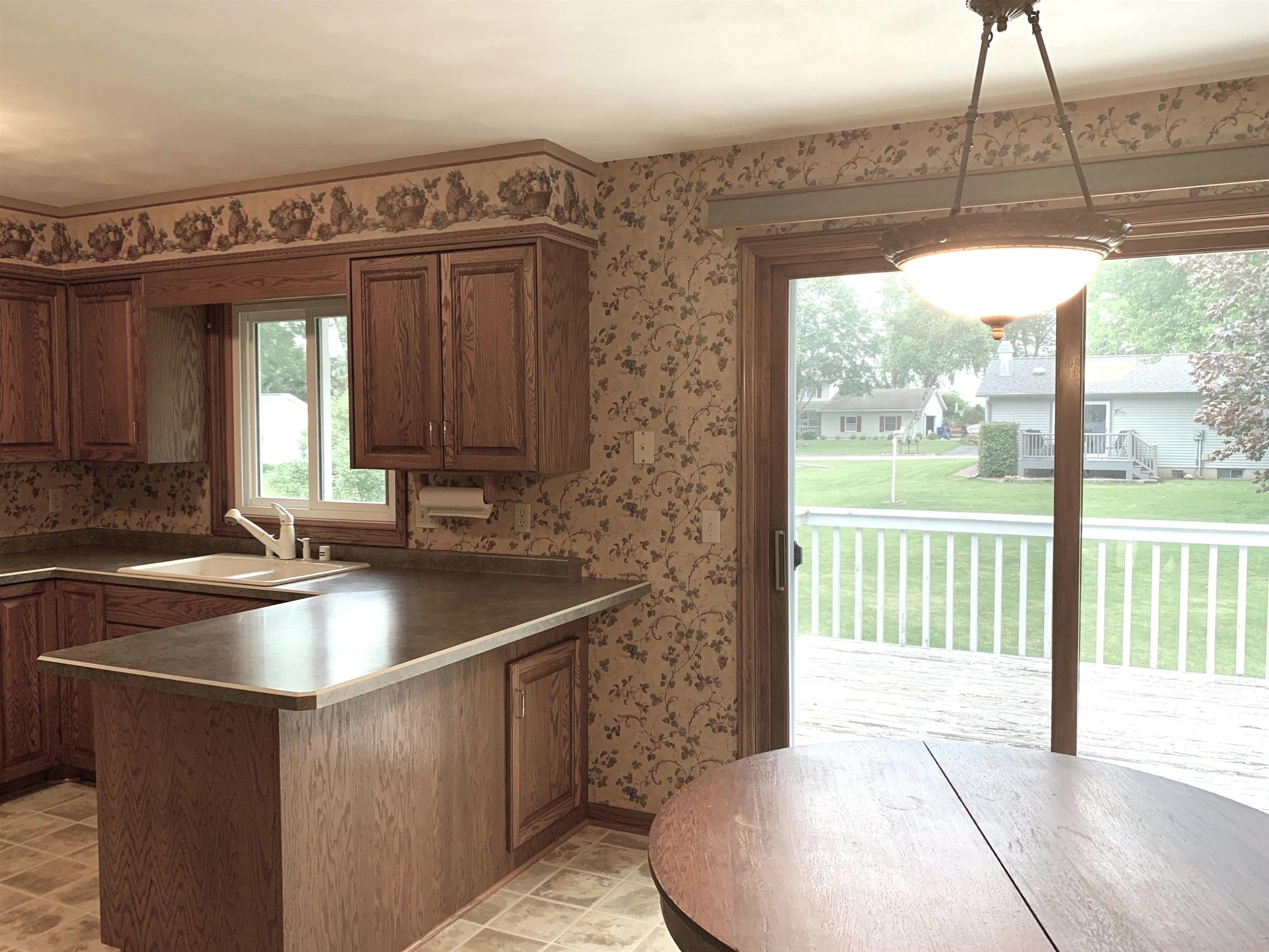 210 Avalon Road Columbus, WI 53925 - Photo 31 of 69