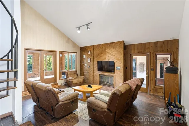 $260,000 | 212 Primrose Lane, Lexington, NC 27295