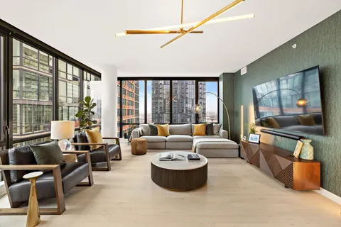 $1,775,000 | 155 Bay Street, Unit 2607, Jersey City, NJ 07302
