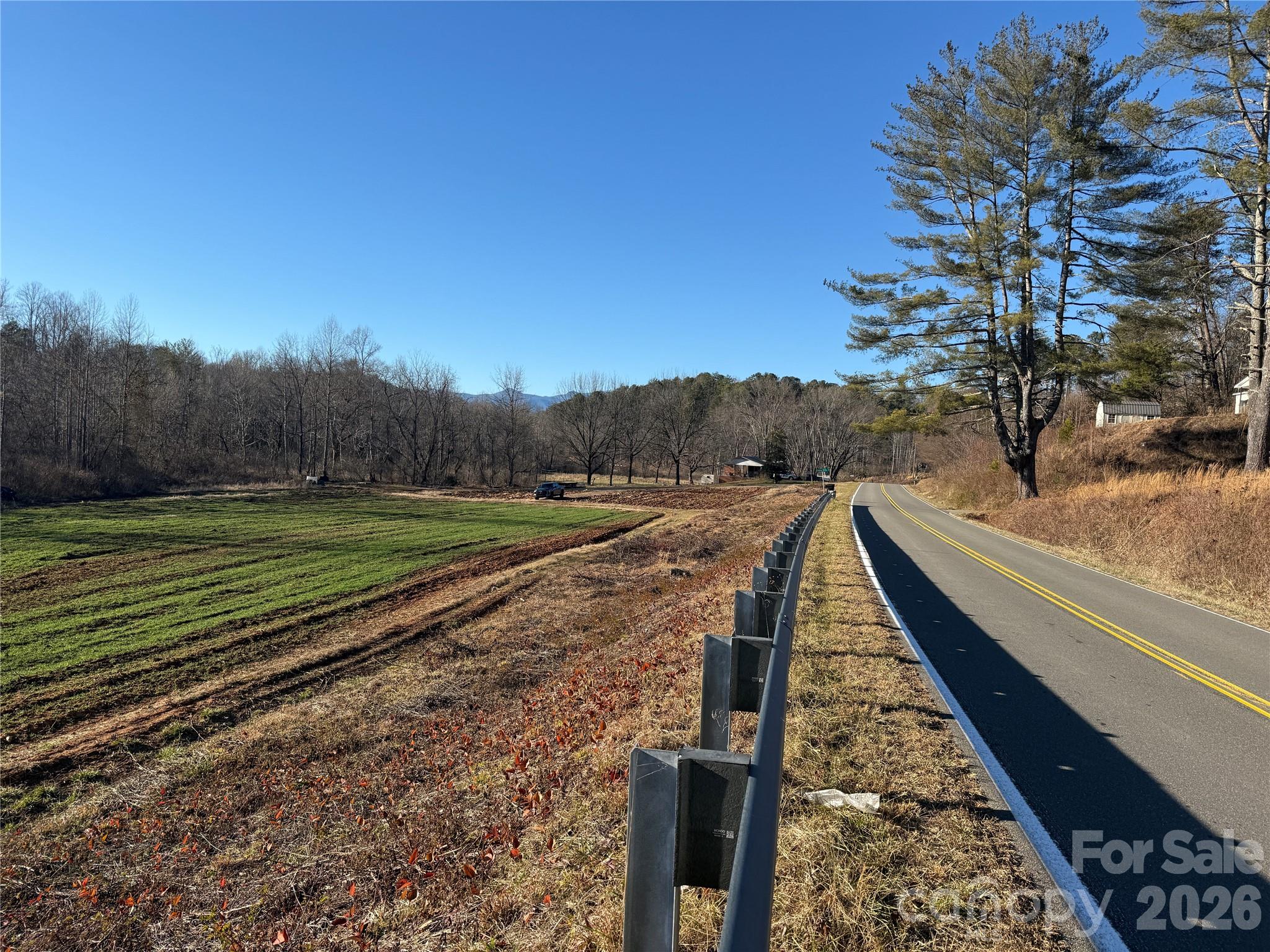 0 Old Fort Sugar Hill Road Marion, NC 28752 - Photo 25 of 35 a view of a yard with wooden fence