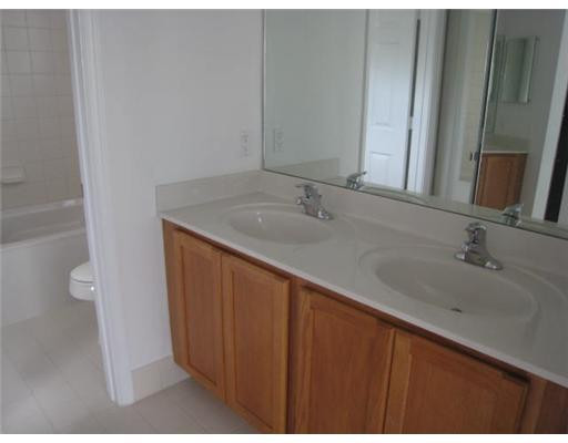3078 Laurel Ridge Circle, Unit 3078 Riviera Beach, FL 33404 - Photo 5 of 12 Master Bath/Spa
