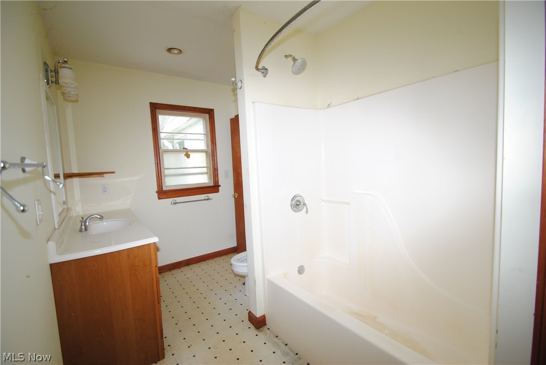 4297 Hamilton Road Medina, OH 44256 - Photo 8 of 13 Gallery Image 8