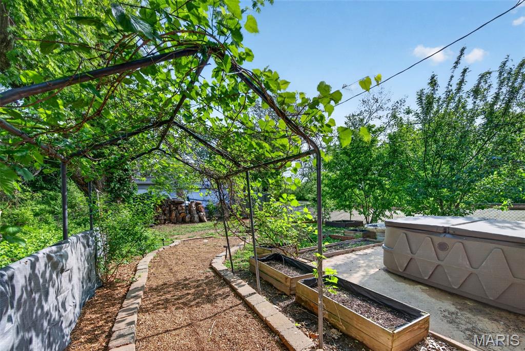 3927 Weber Road St. Louis, MO 63123 - Photo 35 of 41