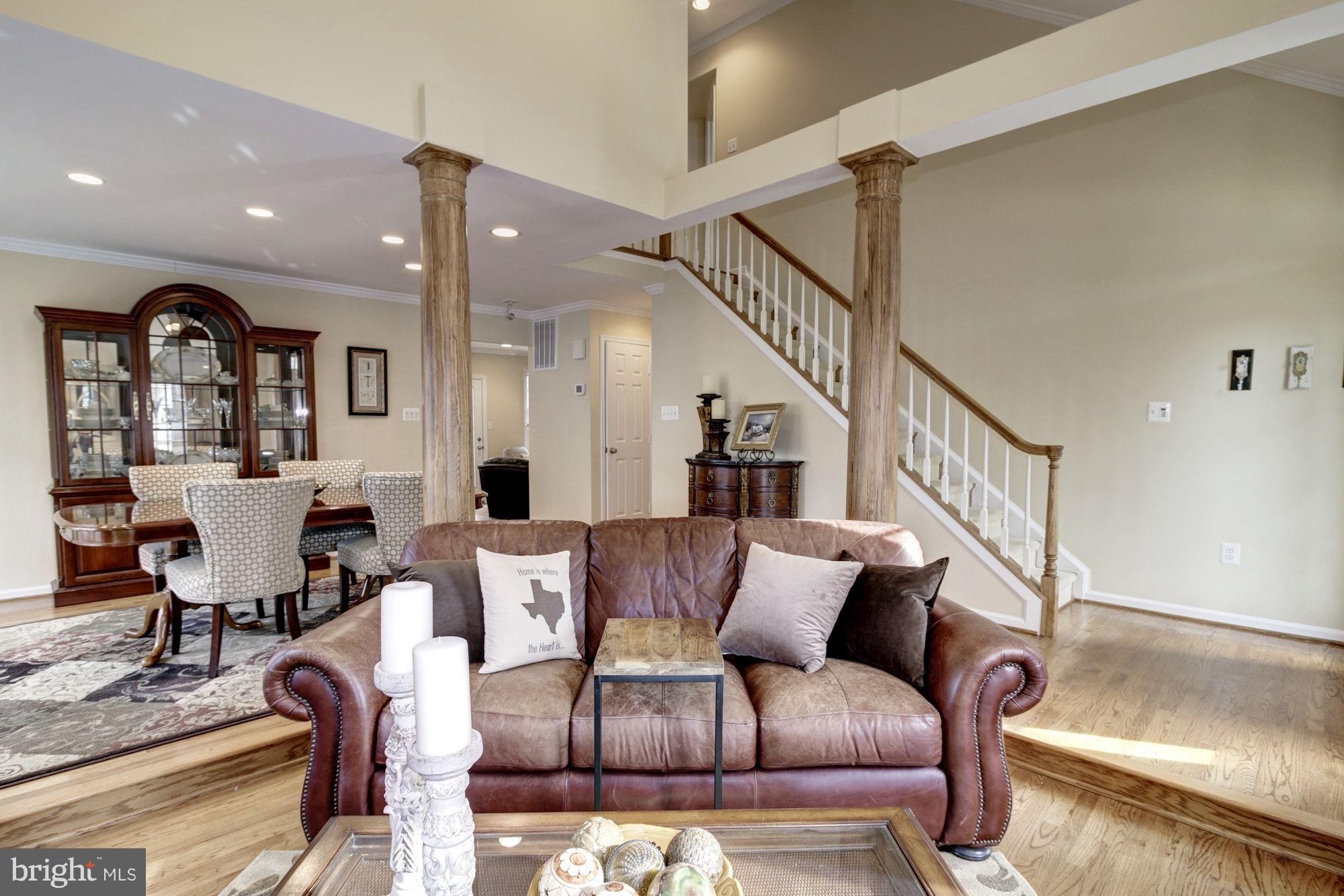 1281 Lamplighter Way Reston, VA 20194 - Photo 9 of 30 Living Room
