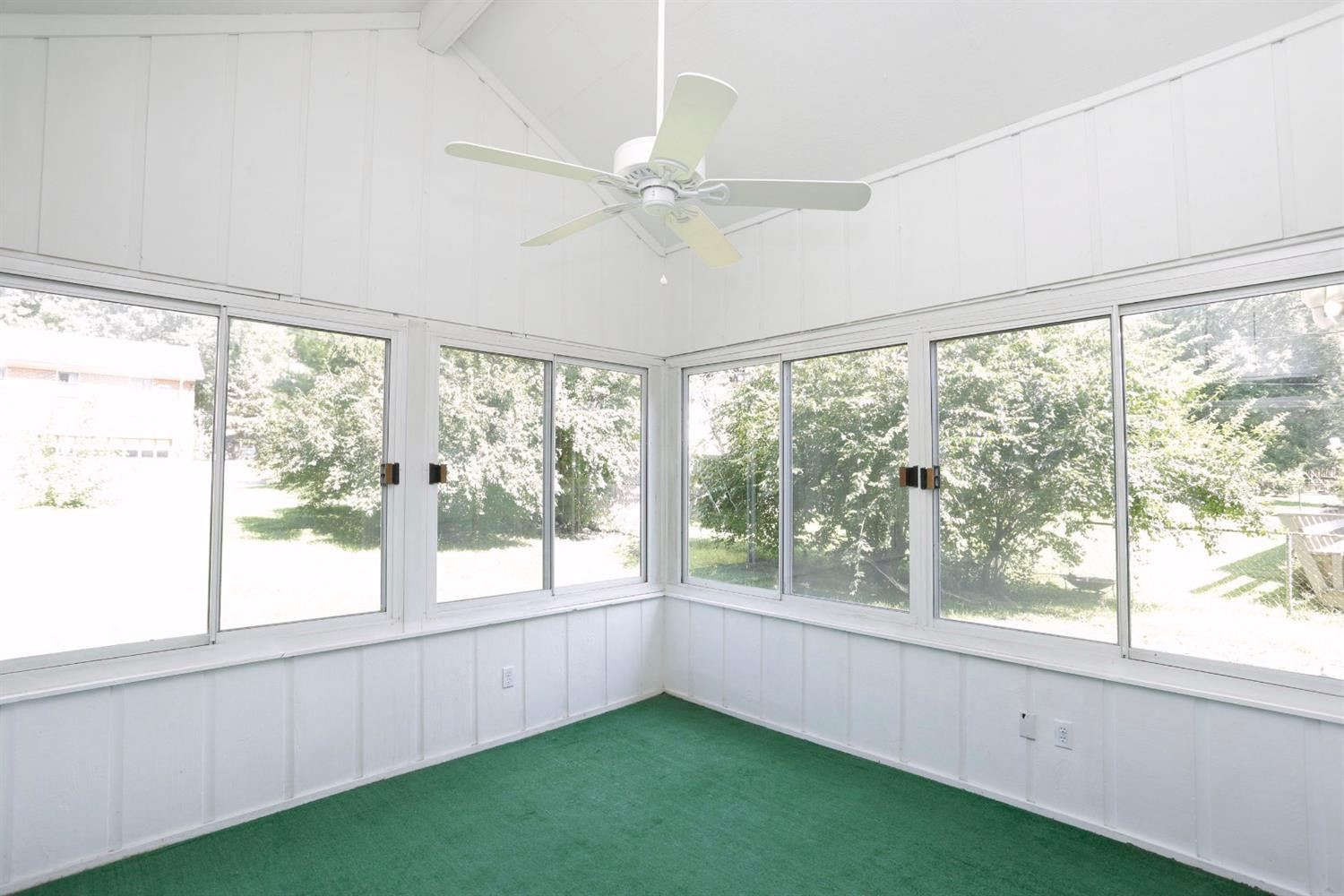 1121 Spring Run Road Lexington, KY 40514 - Photo 20 of 23 Photo 20