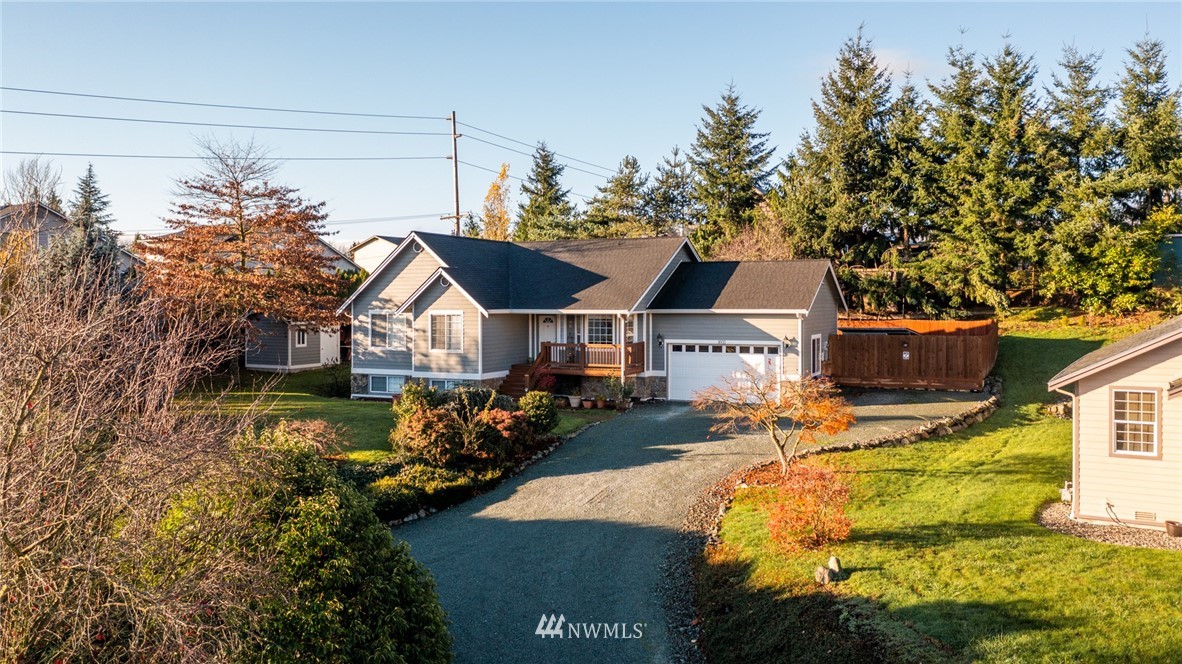 1605 Hoag Road Mount Vernon, WA 98273 - Photo 3 of 40 Gallery Image 3
