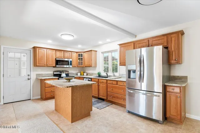 $379,900 | 82 North Lincoln Street, Mechanicville, NY 12118