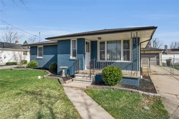 $299,000 | 59 Roosevelt Avenue, Lancaster, NY 14086