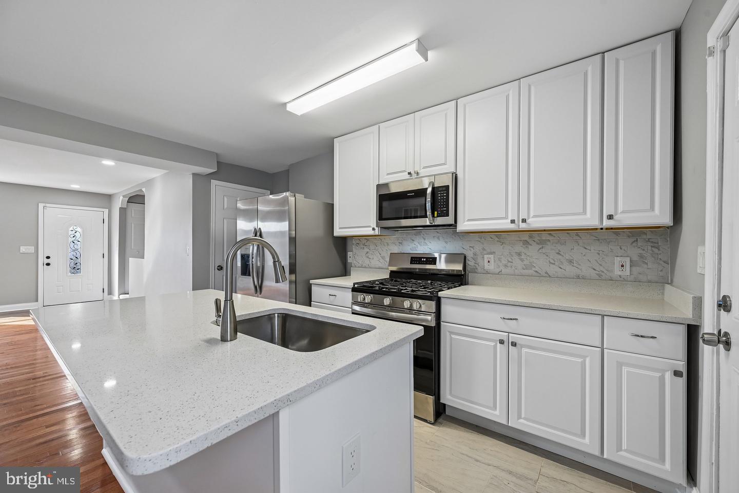628 Roundview Road Baltimore, MD 21225 - Photo 11 of 47 Gallery Image 11