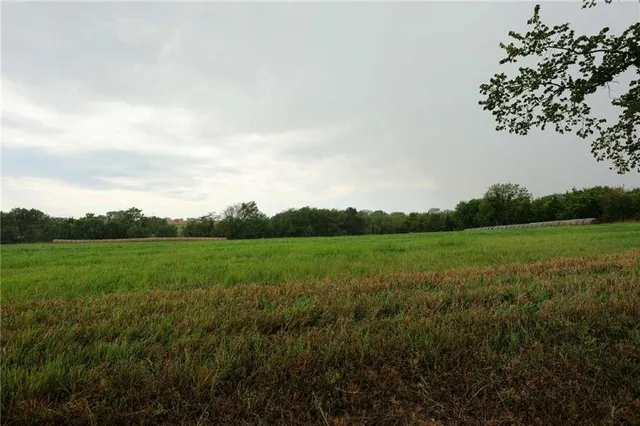 $440,000 | Cold Water Road, Louisburg, KS 66053
