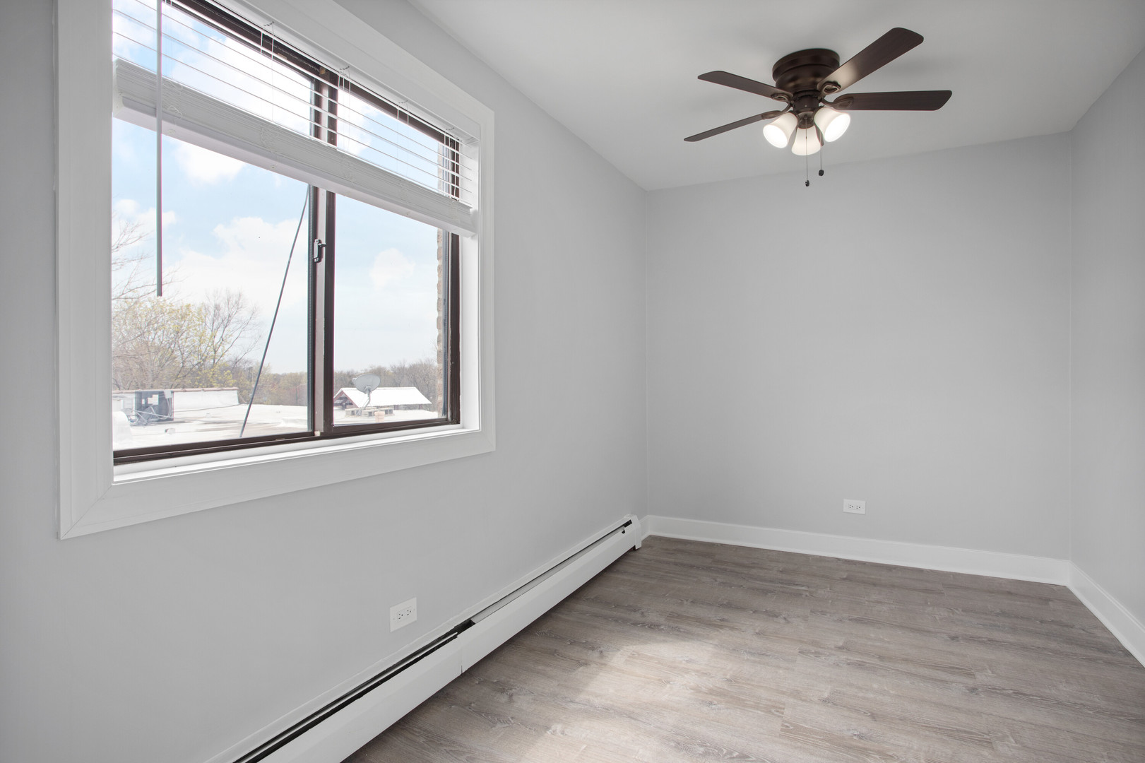 6826 North Ridge Boulevard, Unit 406 Chicago, IL 60645 - Photo 10 of 16