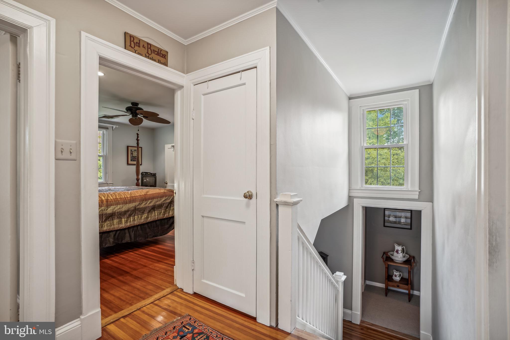 7115 Bristol Road Baltimore, MD 21212 - Photo 27 of 68 Upper Level hallway with large closet