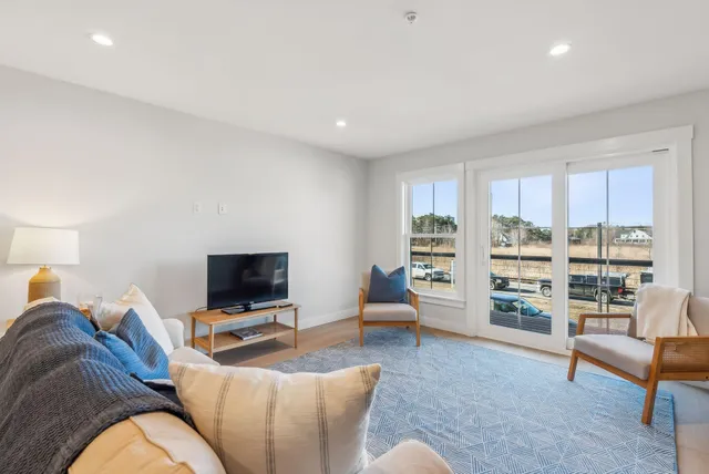 $680,000 | 26 Salt Point Drive, Unit 25, Old Orchard Beach, ME 04064