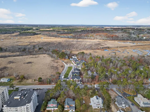 $680,000 | 26 Salt Point Drive, Unit 25, Old Orchard Beach, ME 04064