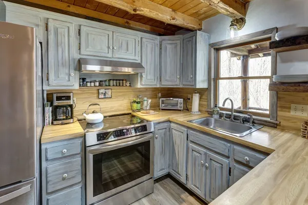 $569,000 | 851 Lower Meeker Hollow Road, Roxbury, NY 12474