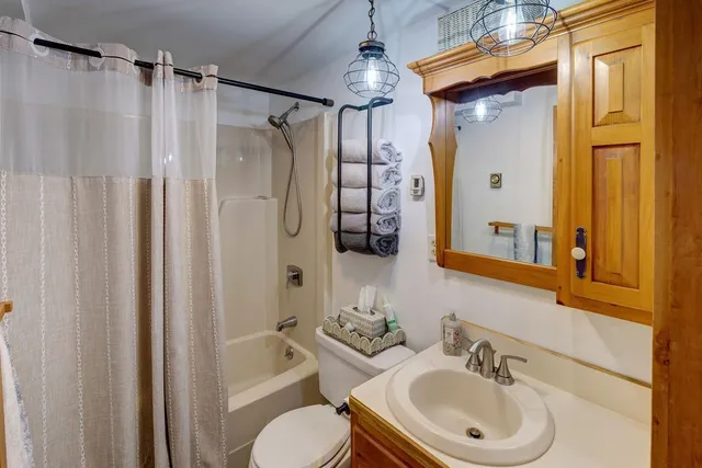 $569,000 | 851 Lower Meeker Hollow Road, Roxbury, NY 12474