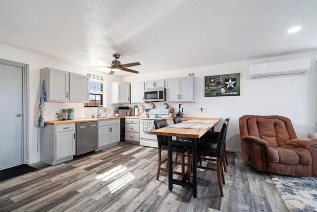 $415,000 | 1151 Cr 24900 Road, Roxton, TX 75477