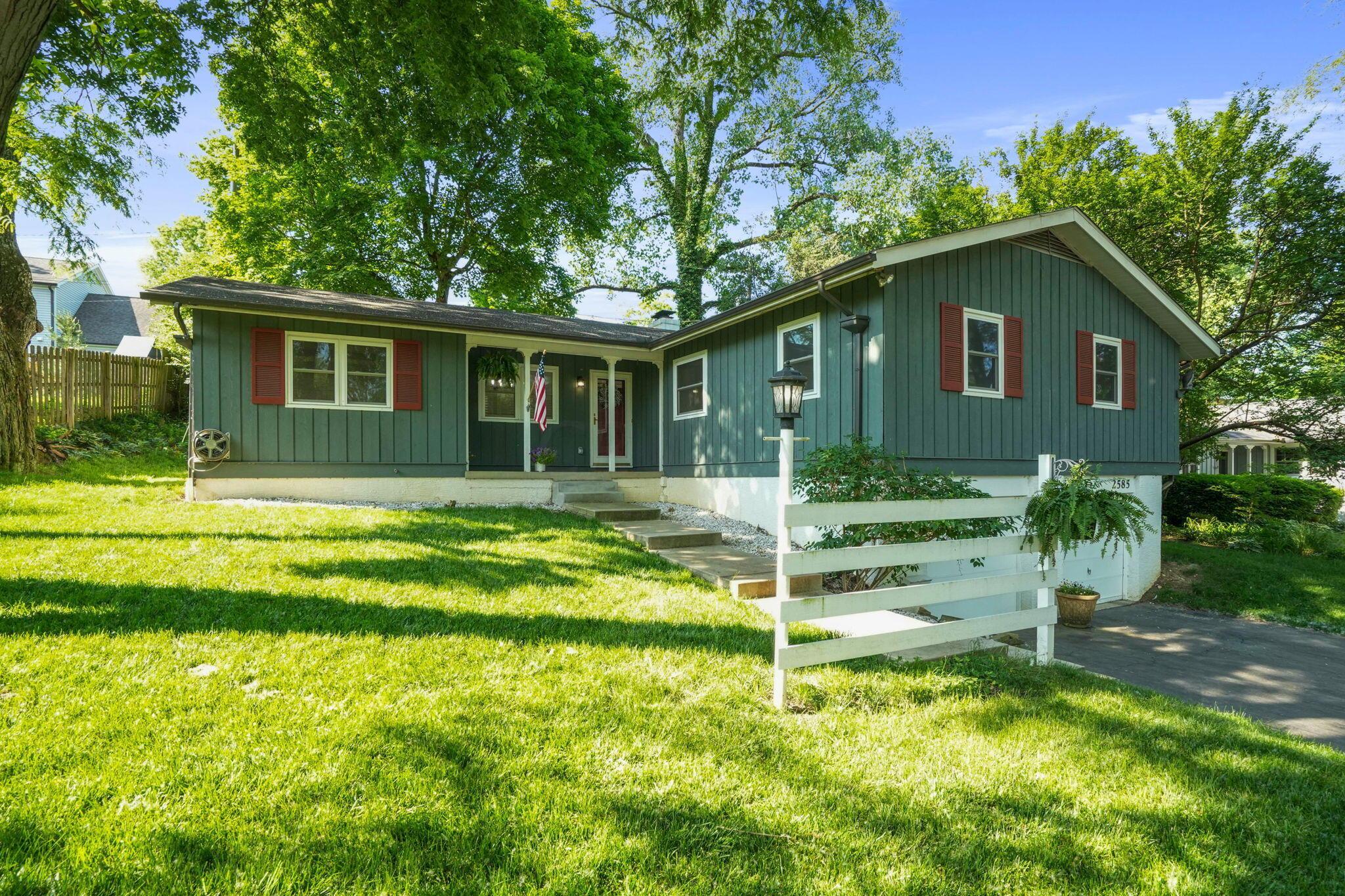 2585 Fishinger Road Columbus, OH 43221 - Photo 2 of 37 Welcome Home to 2585 Fishinger Rd!