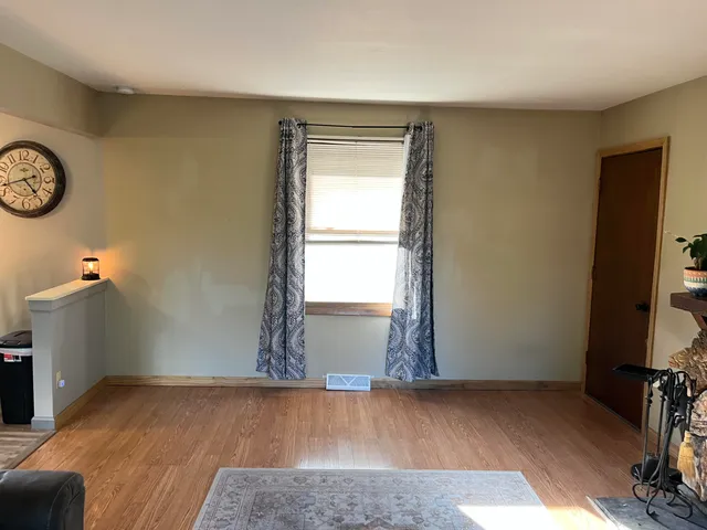 $437,900 | W163S7358 Bay Ln Drive, Muskego, WI 53150