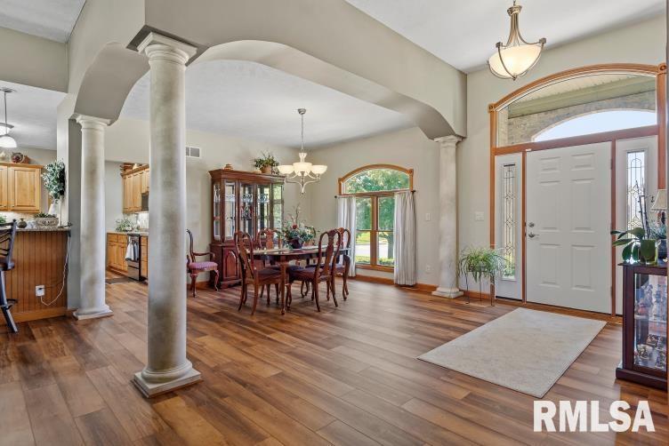 4377 Old Salem Lane Springfield, IL 62711 - Photo 10 of 46