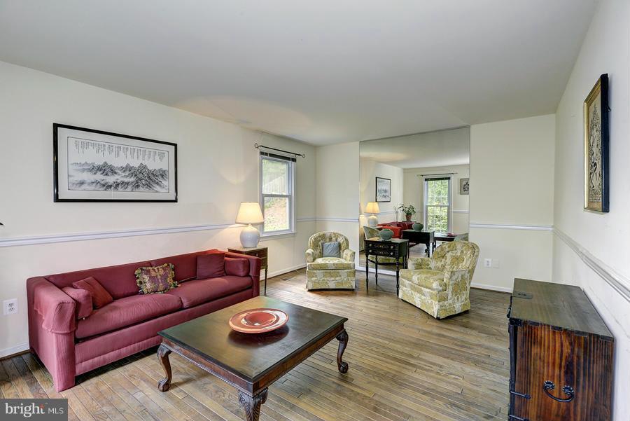 12017 Seven Locks Road Potomac, MD 20854 - Photo 3 of 13 Interior (General)