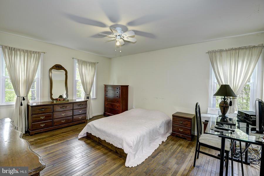 12017 Seven Locks Road Potomac, MD 20854 - Photo 9 of 13 Interior (General)
