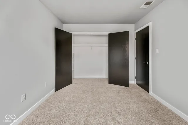 $225,000 | 9611 Highgate Circle North, Indianapolis, IN 46250