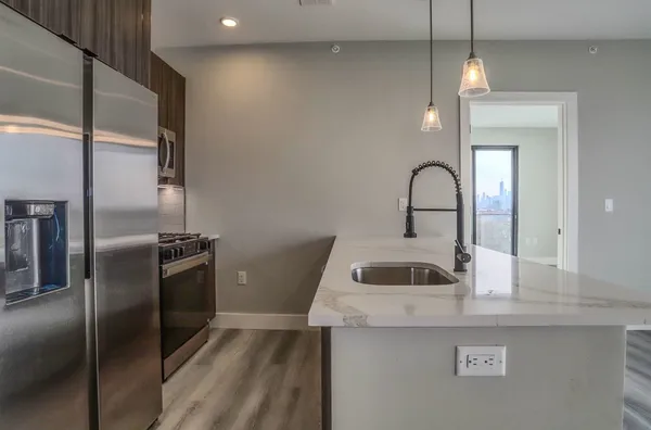 $3,230 | 3516 John F. Kennedy Boulevard, Unit 504, Jersey City, NJ 07307