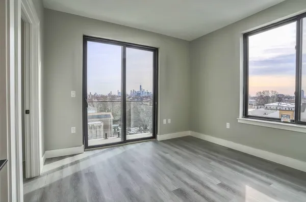 $3,230 | 3516 John F. Kennedy Boulevard, Unit 504, Jersey City, NJ 07307